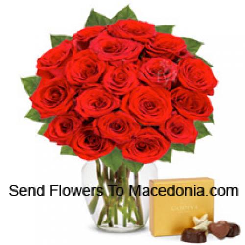 25 Roses in Vase with Chocolate